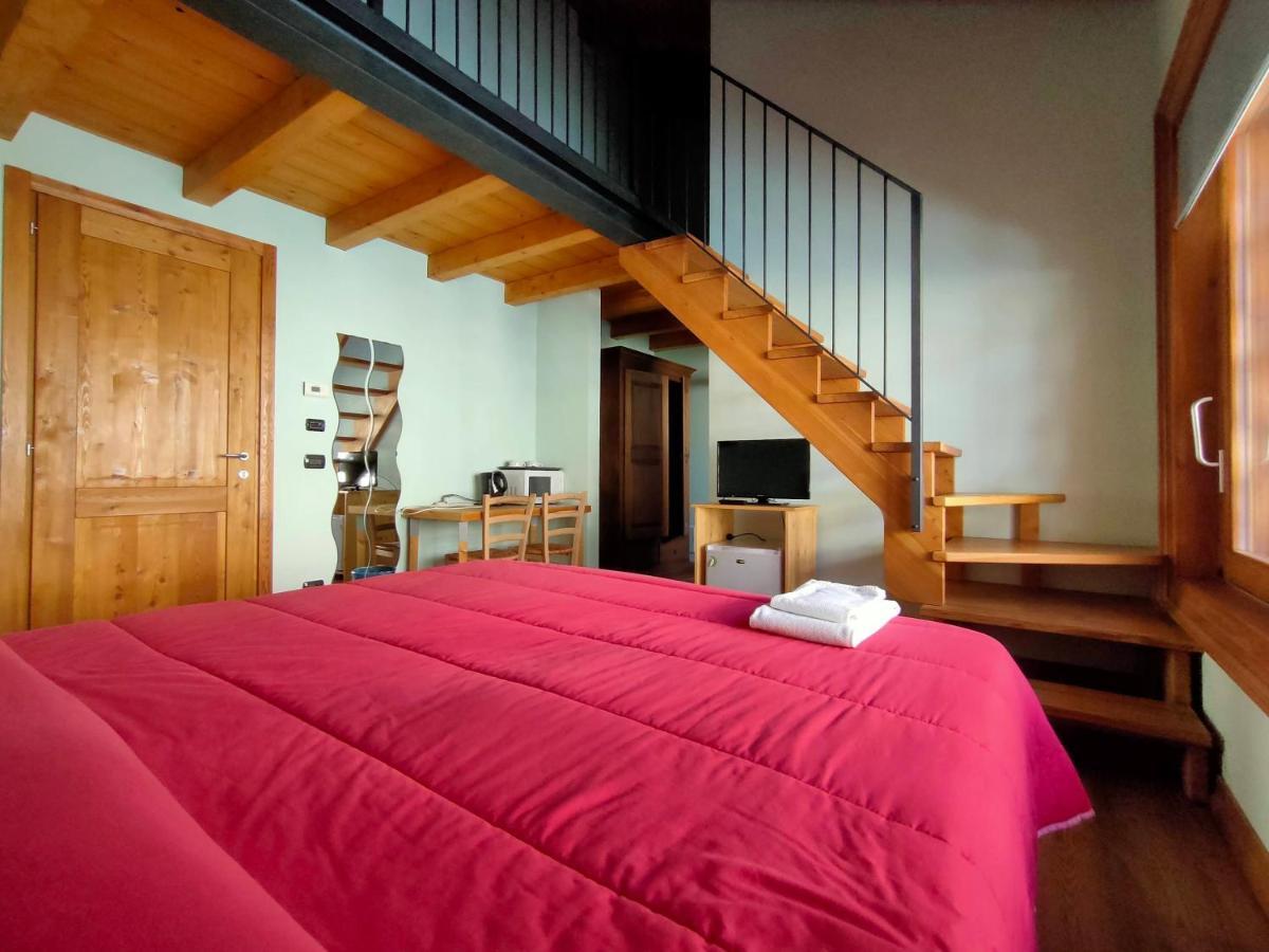 Agriturismo Teresa Delle Fragole Vigano Eksteriør bilde